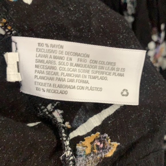 Xhilaration Black and Blue Floral Cold Shoulder V Neckline Bohemian Top - Picture 8 of 9